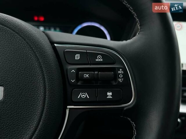 Белый Киа Niro, объемом двигателя 0 л и пробегом 31 тыс. км за 24900 $, фото 4 на Automoto.ua