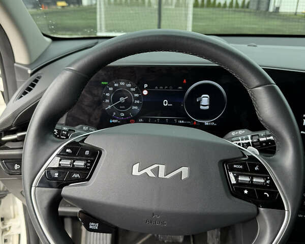 Белый Киа Niro, объемом двигателя 0 л и пробегом 56 тыс. км за 24999 $, фото 19 на Automoto.ua
