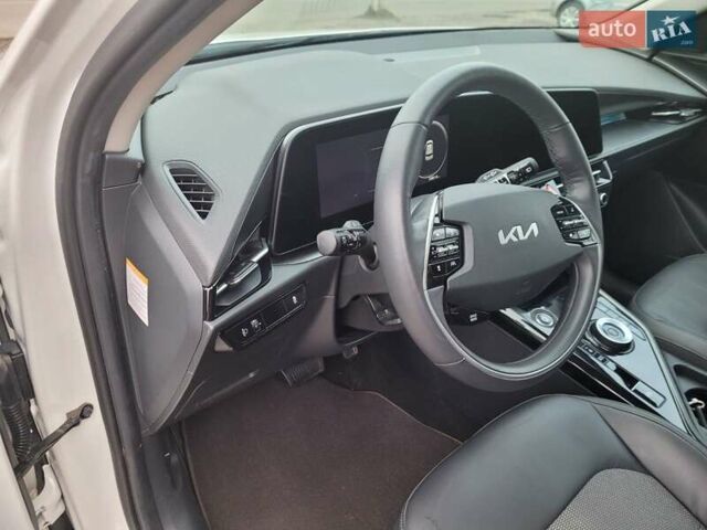 Белый Киа Niro, объемом двигателя 0 л и пробегом 107 тыс. км за 22700 $, фото 8 на Automoto.ua