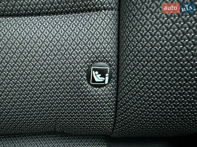 Белый Киа Niro, объемом двигателя 0 л и пробегом 53 тыс. км за 24400 $, фото 77 на Automoto.ua