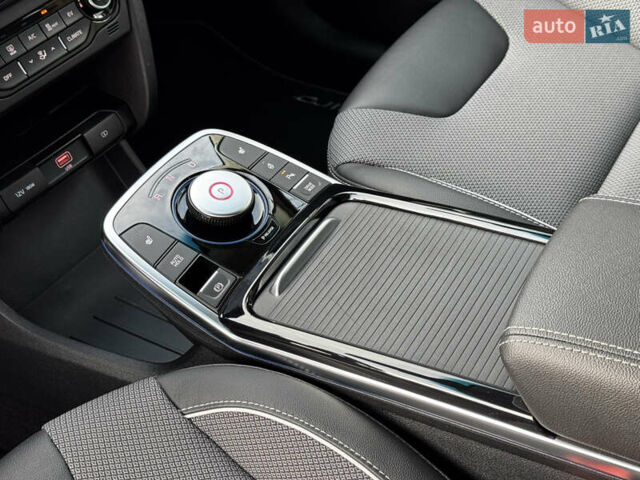 Белый Киа Niro, объемом двигателя 0 л и пробегом 57 тыс. км за 23868 $, фото 53 на Automoto.ua