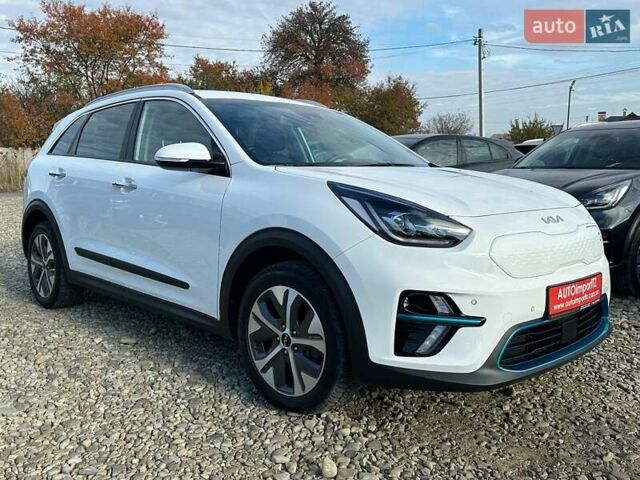 Білий Кіа Niro, об'ємом двигуна 0 л та пробігом 31 тис. км за 24800 $, фото 26 на Automoto.ua
