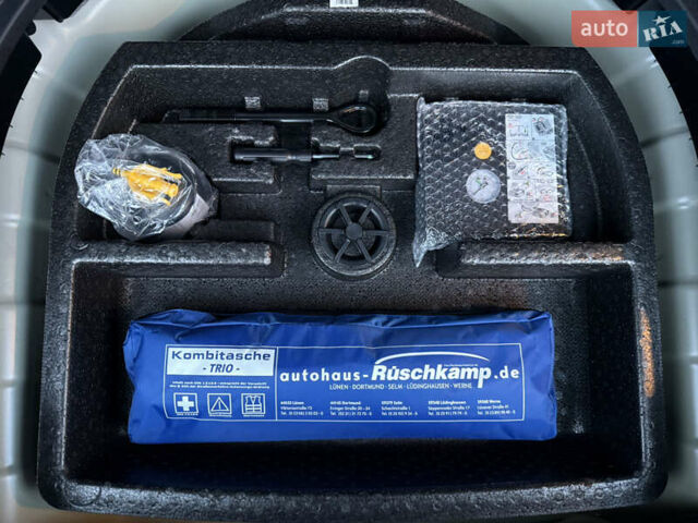 Белый Киа Niro, объемом двигателя 0 л и пробегом 44 тыс. км за 24900 $, фото 98 на Automoto.ua