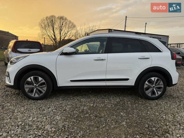 Белый Киа Niro, объемом двигателя 0 л и пробегом 53 тыс. км за 24400 $, фото 12 на Automoto.ua
