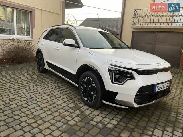 Білий Кіа Niro, об'ємом двигуна 0 л та пробігом 90 тис. км за 25300 $, фото 11 на Automoto.ua