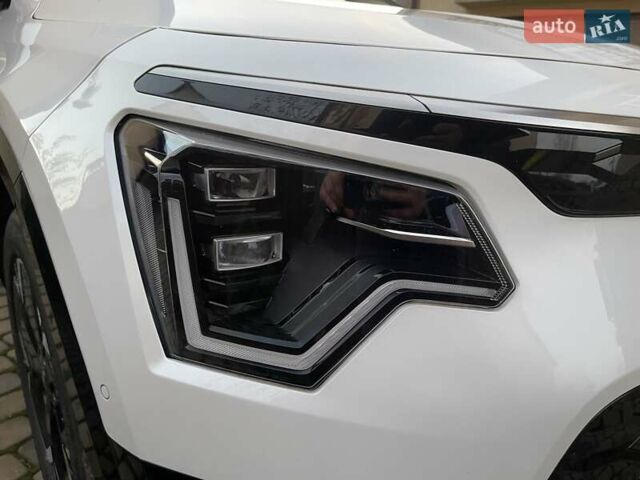 Білий Кіа Niro, об'ємом двигуна 0 л та пробігом 90 тис. км за 25300 $, фото 13 на Automoto.ua