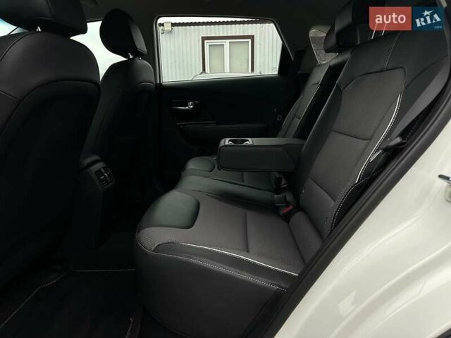 Белый Киа Niro, объемом двигателя 0 л и пробегом 31 тыс. км за 24900 $, фото 68 на Automoto.ua