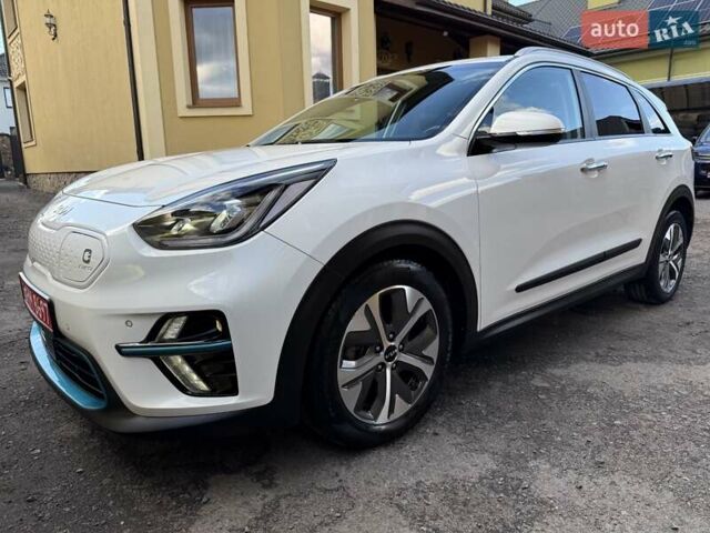 Белый Киа Niro, объемом двигателя 0 л и пробегом 94 тыс. км за 21900 $, фото 15 на Automoto.ua