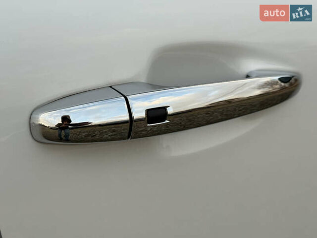 Белый Киа Niro, объемом двигателя 0 л и пробегом 53 тыс. км за 24400 $, фото 7 на Automoto.ua