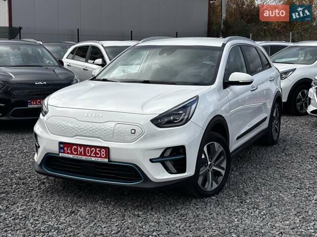 Белый Киа Niro, объемом двигателя 0 л и пробегом 58 тыс. км за 24300 $, фото 2 на Automoto.ua