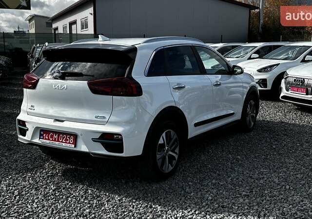Белый Киа Niro, объемом двигателя 0 л и пробегом 58 тыс. км за 24300 $, фото 6 на Automoto.ua