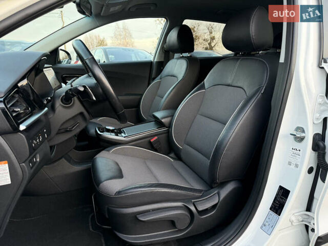 Белый Киа Niro, объемом двигателя 0 л и пробегом 53 тыс. км за 24400 $, фото 29 на Automoto.ua