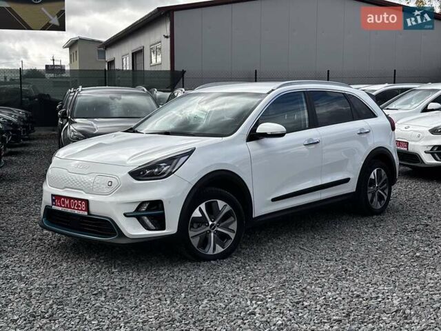 Белый Киа Niro, объемом двигателя 0 л и пробегом 58 тыс. км за 24300 $, фото 5 на Automoto.ua