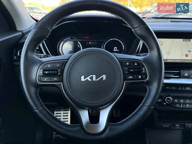Білий Кіа Niro, об'ємом двигуна 0 л та пробігом 31 тис. км за 24800 $, фото 44 на Automoto.ua