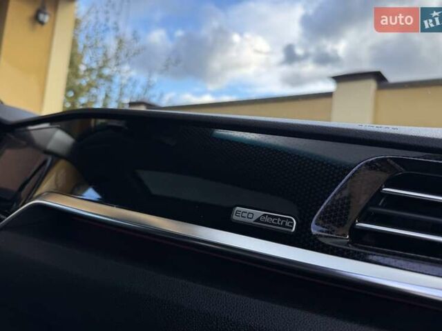 Белый Киа Niro, объемом двигателя 0 л и пробегом 94 тыс. км за 21900 $, фото 145 на Automoto.ua