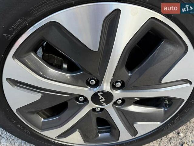 Белый Киа Niro, объемом двигателя 0 л и пробегом 94 тыс. км за 21900 $, фото 47 на Automoto.ua