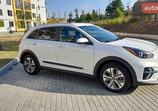 Белый Киа Niro, объемом двигателя 0 л и пробегом 131 тыс. км за 18600 $, фото 10 на Automoto.ua