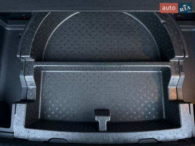 Белый Киа Niro, объемом двигателя 0 л и пробегом 44 тыс. км за 24900 $, фото 97 на Automoto.ua