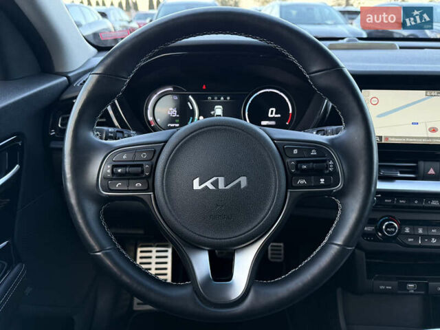 Білий Кіа Niro, об'ємом двигуна 0 л та пробігом 44 тис. км за 24500 $, фото 41 на Automoto.ua