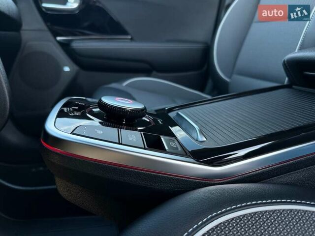 Білий Кіа Niro, об'ємом двигуна 0 л та пробігом 31 тис. км за 24800 $, фото 74 на Automoto.ua
