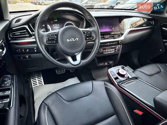 Білий Кіа Niro, об'ємом двигуна 0 л та пробігом 30 тис. км за 24700 $, фото 13 на Automoto.ua
