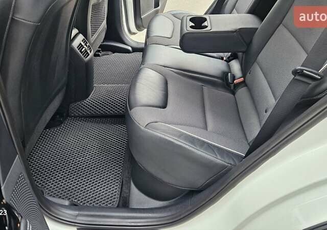 Белый Киа Niro, объемом двигателя 0 л и пробегом 131 тыс. км за 19999 $, фото 28 на Automoto.ua