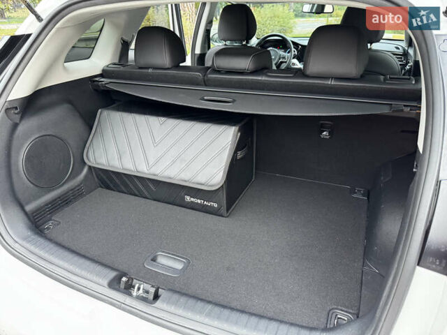 Белый Киа Niro, объемом двигателя 0 л и пробегом 44 тыс. км за 24600 $, фото 63 на Automoto.ua