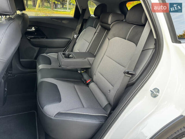 Белый Киа Niro, объемом двигателя 0 л и пробегом 44 тыс. км за 24600 $, фото 45 на Automoto.ua