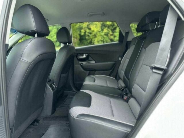 Белый Киа Niro, объемом двигателя 0 л и пробегом 13 тыс. км за 12000 $, фото 10 на Automoto.ua