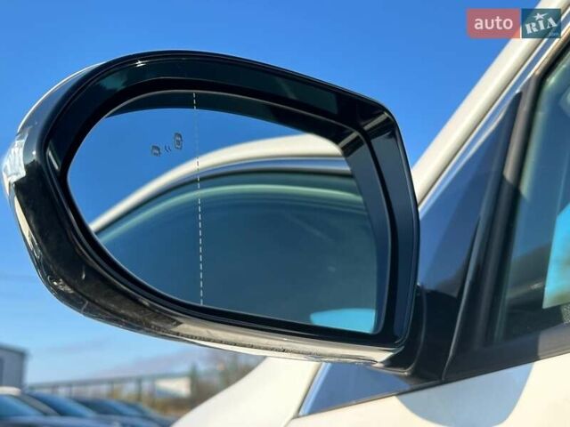 Білий Кіа Niro, об'ємом двигуна 0 л та пробігом 59 тис. км за 24900 $, фото 29 на Automoto.ua