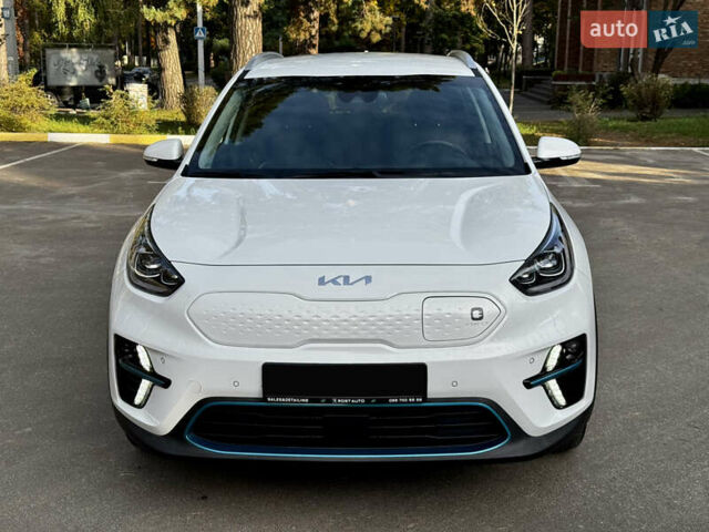 Белый Киа Niro, объемом двигателя 0 л и пробегом 44 тыс. км за 24600 $, фото 6 на Automoto.ua
