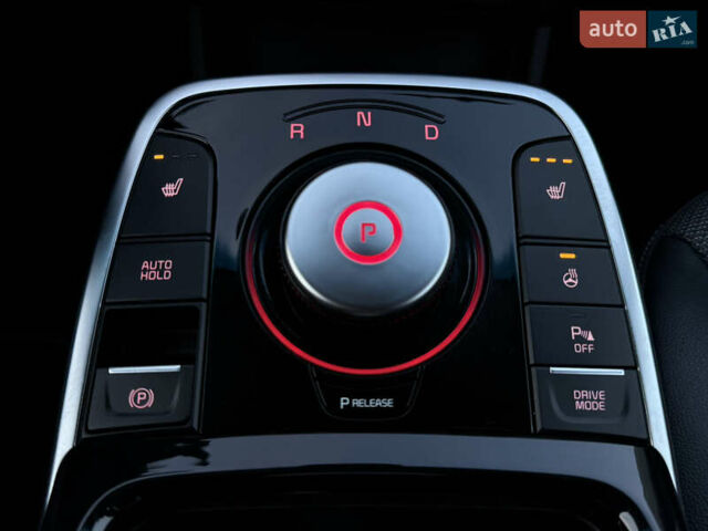 Белый Киа Niro, объемом двигателя 0 л и пробегом 53 тыс. км за 24400 $, фото 3 на Automoto.ua