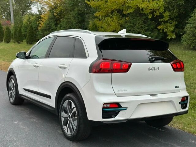 Белый Киа Niro, объемом двигателя 0 л и пробегом 15 тыс. км за 9600 $, фото 4 на Automoto.ua