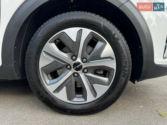 Белый Киа Niro, объемом двигателя 0 л и пробегом 57 тыс. км за 23868 $, фото 37 на Automoto.ua