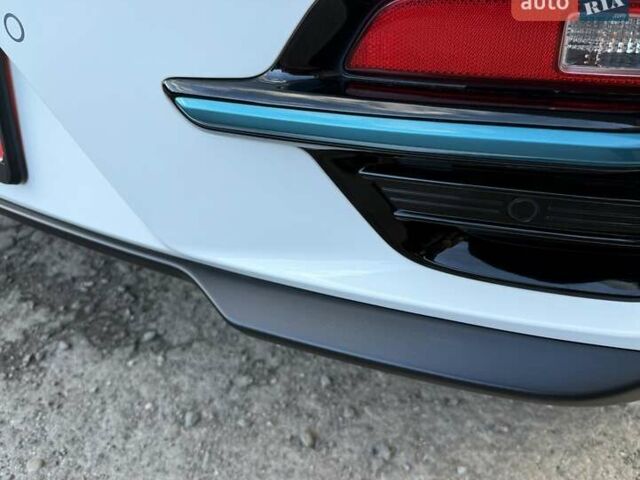 Белый Киа Niro, объемом двигателя 0 л и пробегом 94 тыс. км за 21900 $, фото 40 на Automoto.ua