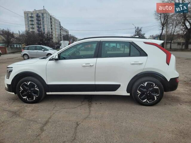 Белый Киа Niro, объемом двигателя 0 л и пробегом 107 тыс. км за 22700 $, фото 5 на Automoto.ua