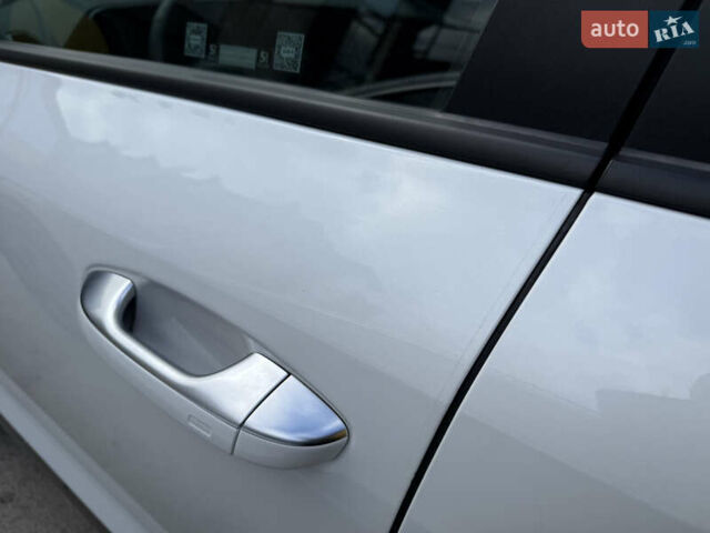 Белый Киа Niro, объемом двигателя 0 л и пробегом 26 тыс. км за 26500 $, фото 38 на Automoto.ua