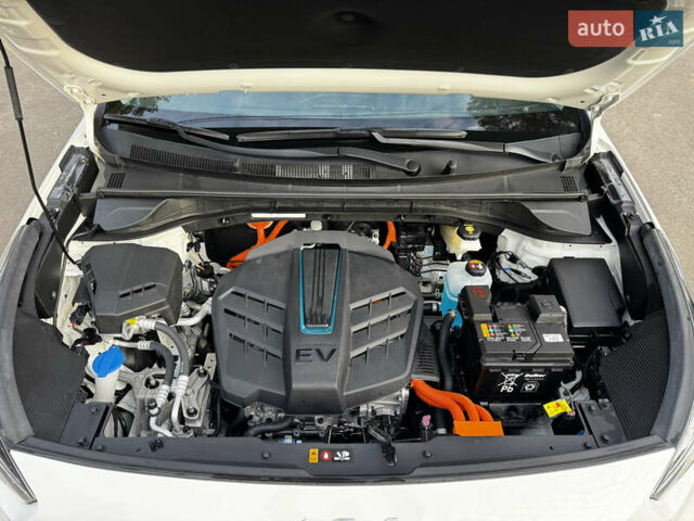 Белый Киа Niro, объемом двигателя 0 л и пробегом 57 тыс. км за 23868 $, фото 41 на Automoto.ua