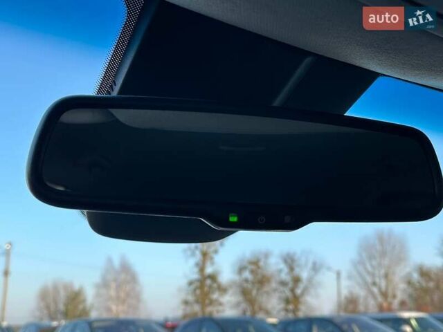 Білий Кіа Niro, об'ємом двигуна 0 л та пробігом 59 тис. км за 24900 $, фото 13 на Automoto.ua