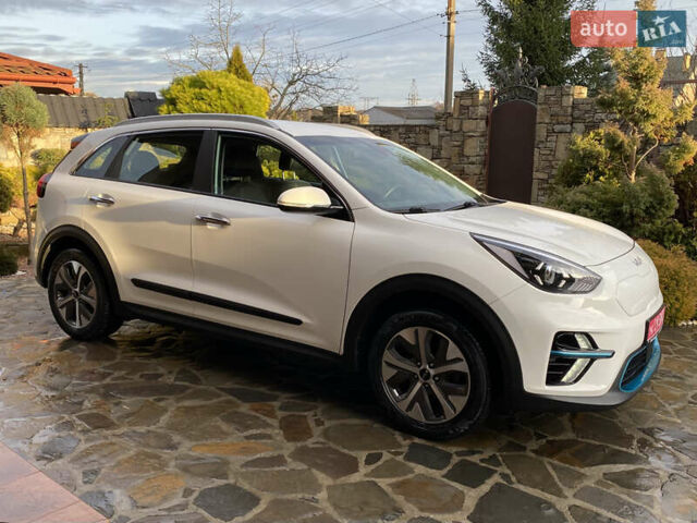 Белый Киа Niro, объемом двигателя 0 л и пробегом 21 тыс. км за 21999 $, фото 8 на Automoto.ua