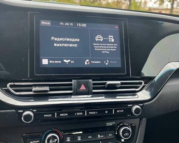 Кіа Niro 2022 у Кропивницькому (Кіровограді) на Automoto.ua Білий Кіа Niro, об'ємом двигуна 0 л та пробігом 68 тис. км за 20600 $, фото 6 на Automoto.ua