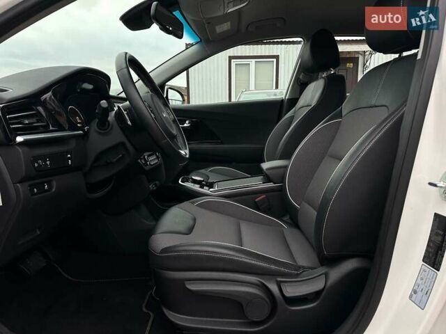 Белый Киа Niro, объемом двигателя 0 л и пробегом 31 тыс. км за 24900 $, фото 27 на Automoto.ua