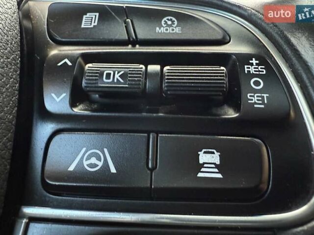 Белый Киа Niro, объемом двигателя 0 л и пробегом 94 тыс. км за 21900 $, фото 91 на Automoto.ua