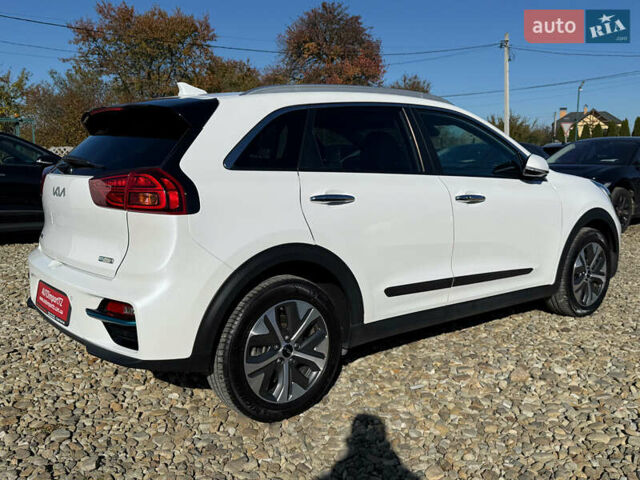 Білий Кіа Niro, об'ємом двигуна 0 л та пробігом 44 тис. км за 24500 $, фото 21 на Automoto.ua