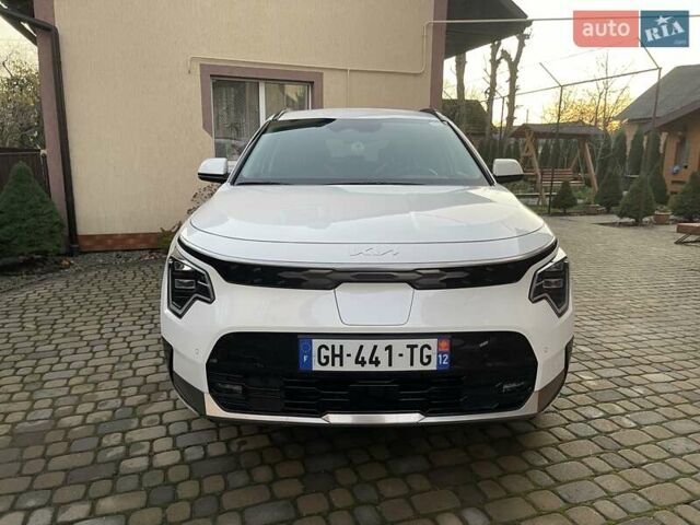 Білий Кіа Niro, об'ємом двигуна 0 л та пробігом 90 тис. км за 25300 $, фото 1 на Automoto.ua