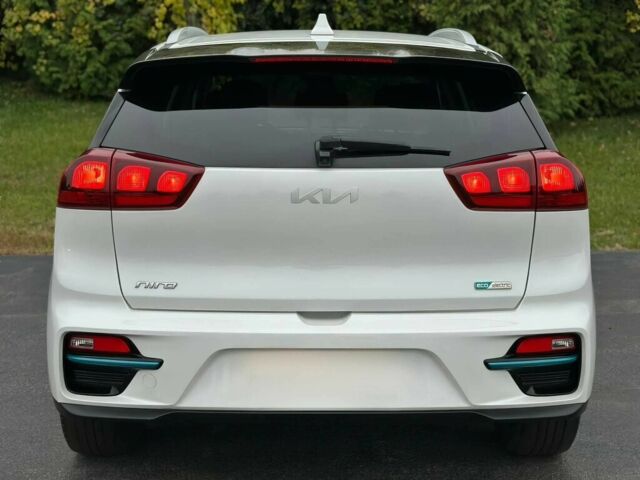 Белый Киа Niro, объемом двигателя 0 л и пробегом 15 тыс. км за 9600 $, фото 5 на Automoto.ua