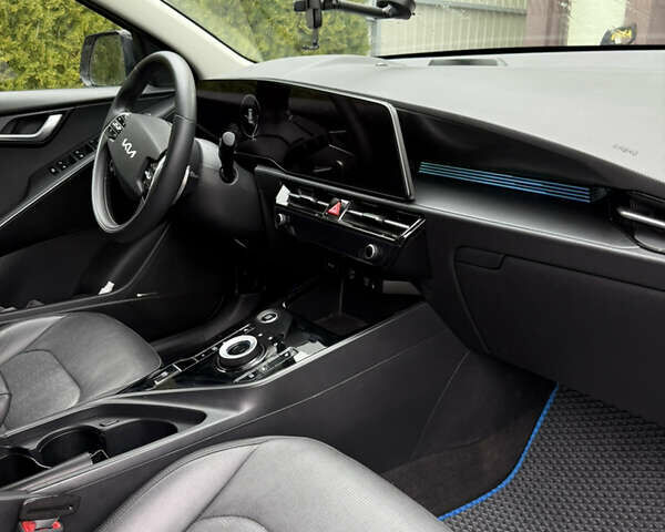 Білий Кіа Niro, об'ємом двигуна 1.58 л та пробігом 40 тис. км за 35000 $, фото 10 на Automoto.ua