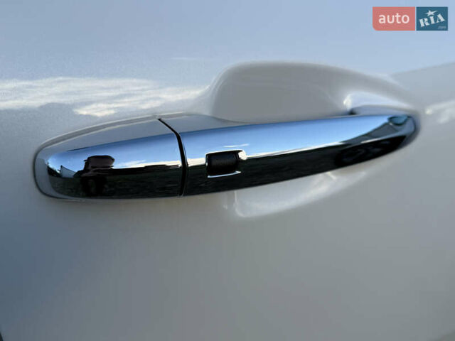 Белый Киа Niro, объемом двигателя 0 л и пробегом 44 тыс. км за 24900 $, фото 12 на Automoto.ua