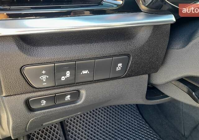 Белый Киа Niro, объемом двигателя 0 л и пробегом 131 тыс. км за 18600 $, фото 22 на Automoto.ua