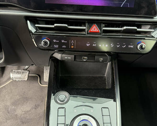 Белый Киа Niro, объемом двигателя 0 л и пробегом 56 тыс. км за 24999 $, фото 17 на Automoto.ua